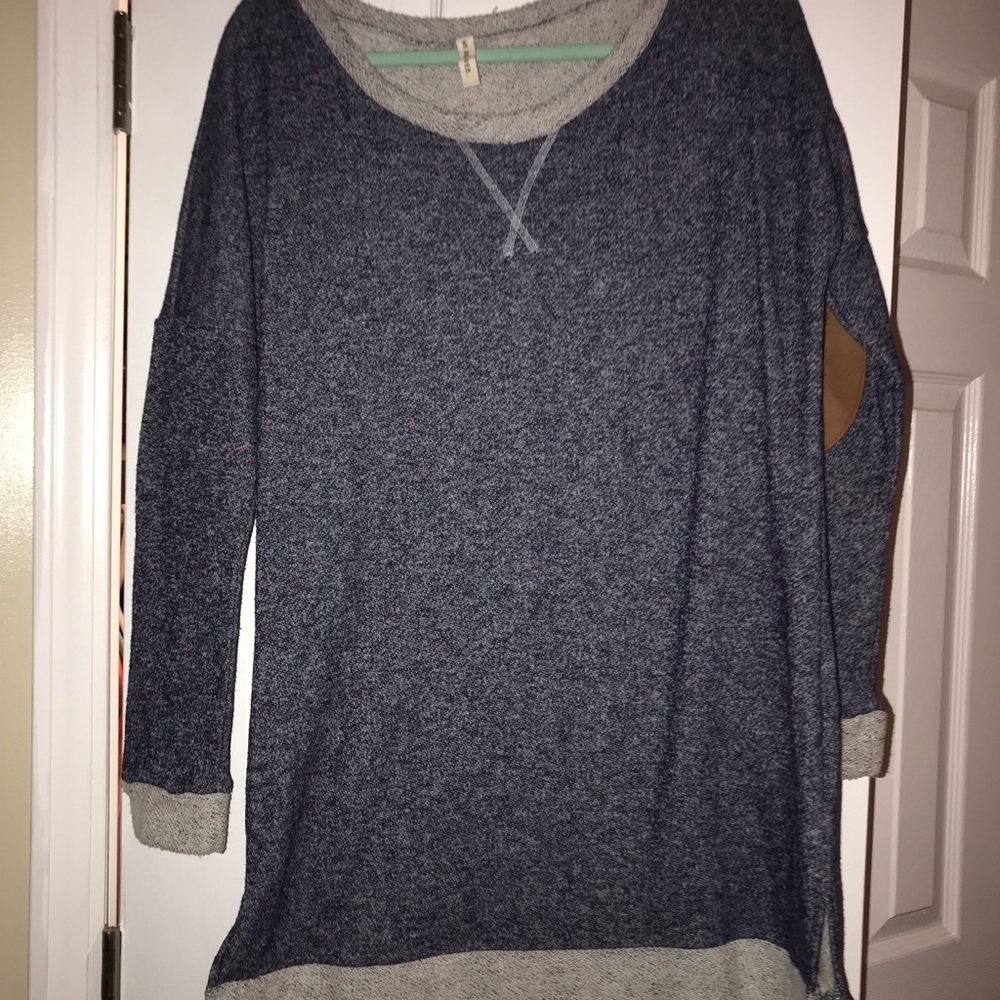 sweatshirt